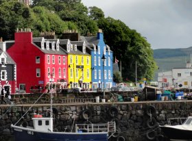The iconic painted buildings of Tobermory
