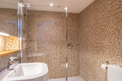 The luxurious en-suite shower room serving the master bedroom