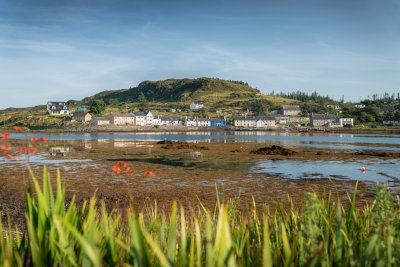 The nearby village of Bunessan with shop and pub