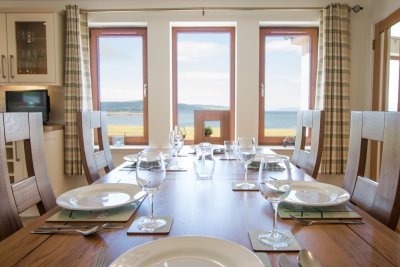 Enjoy dinner with a sea view at Eala Bhan
