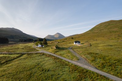 Kilbeg Lodge (to the right) with Kilbeg Cottage to the left.