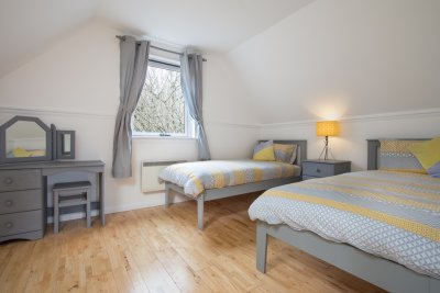 Twin bedroom at Struan cottage