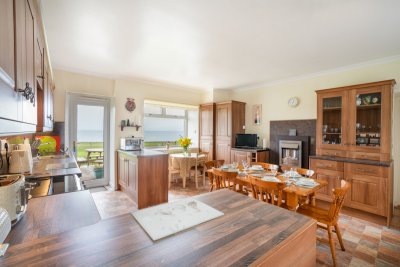 Plenty of room for entertaining, whether a casual breakfast or banquet for six