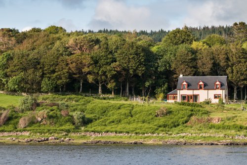Torr a Mhannich by Loch Cuin