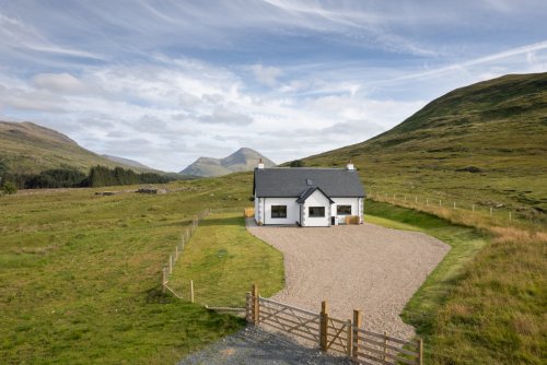 Kilbeg Lodge in the heart of Glen Forsa