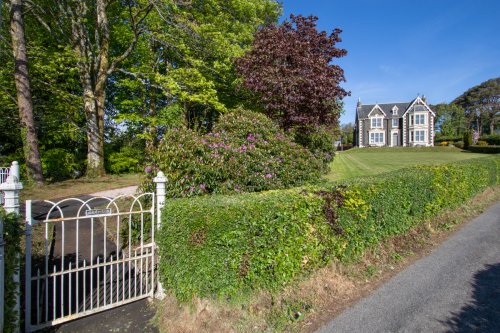 Oakfield House And Oakfield Cottage In Tobermory On The Isle Of Mull